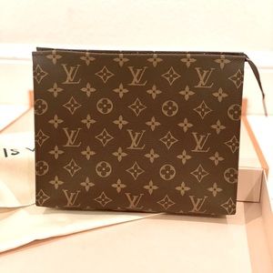 Louis Vuitton Toiletry 26 Pouch NWT